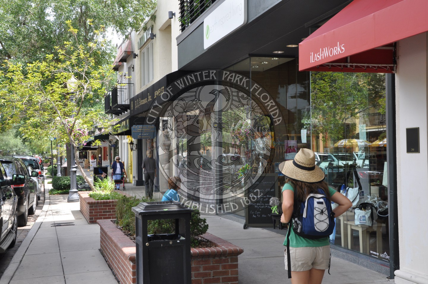 Storefronts of Park Avenue