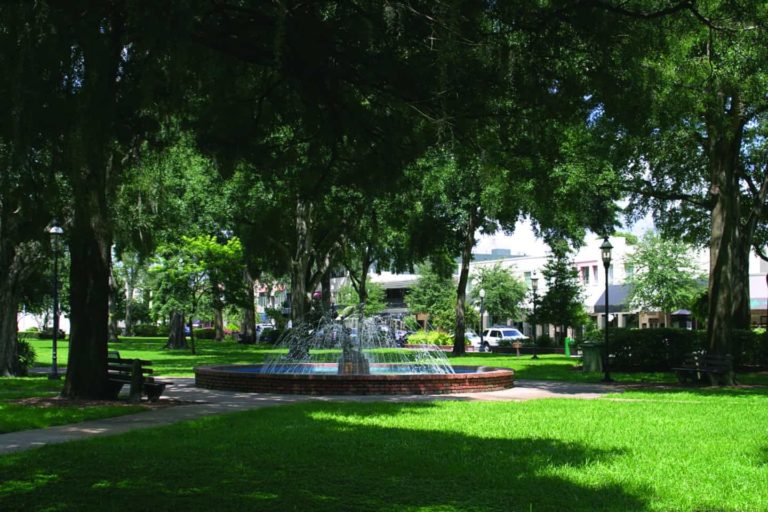 Photo of Central Park in Winter Park Florida used for cover photo of Stock Photos album