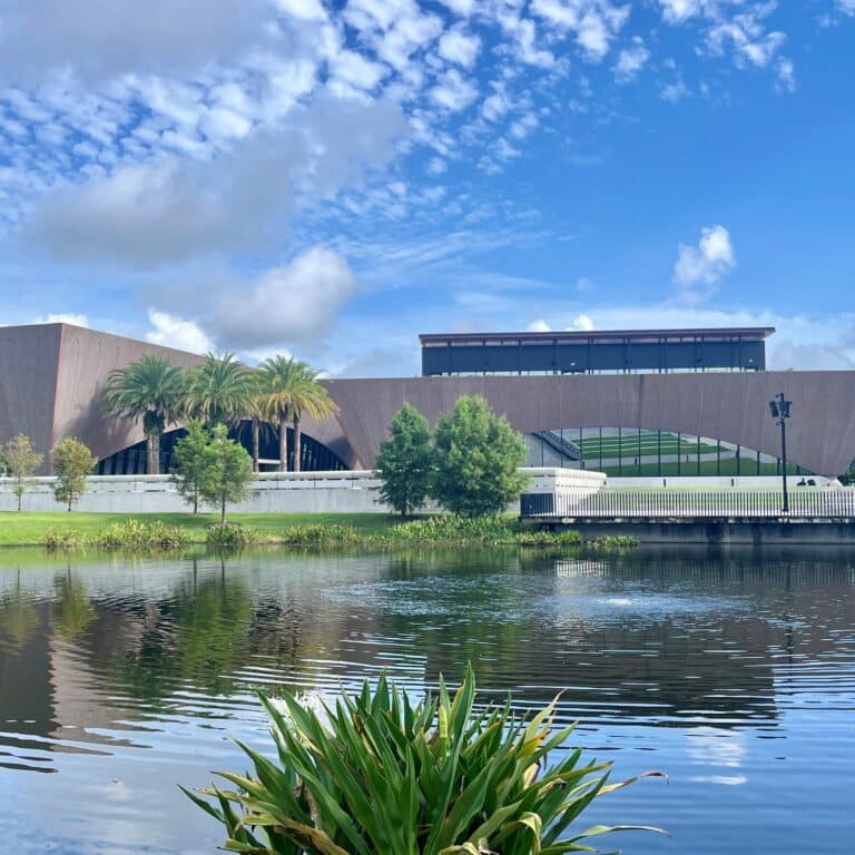 A picture of the back of Winter Park Library & Events Center
